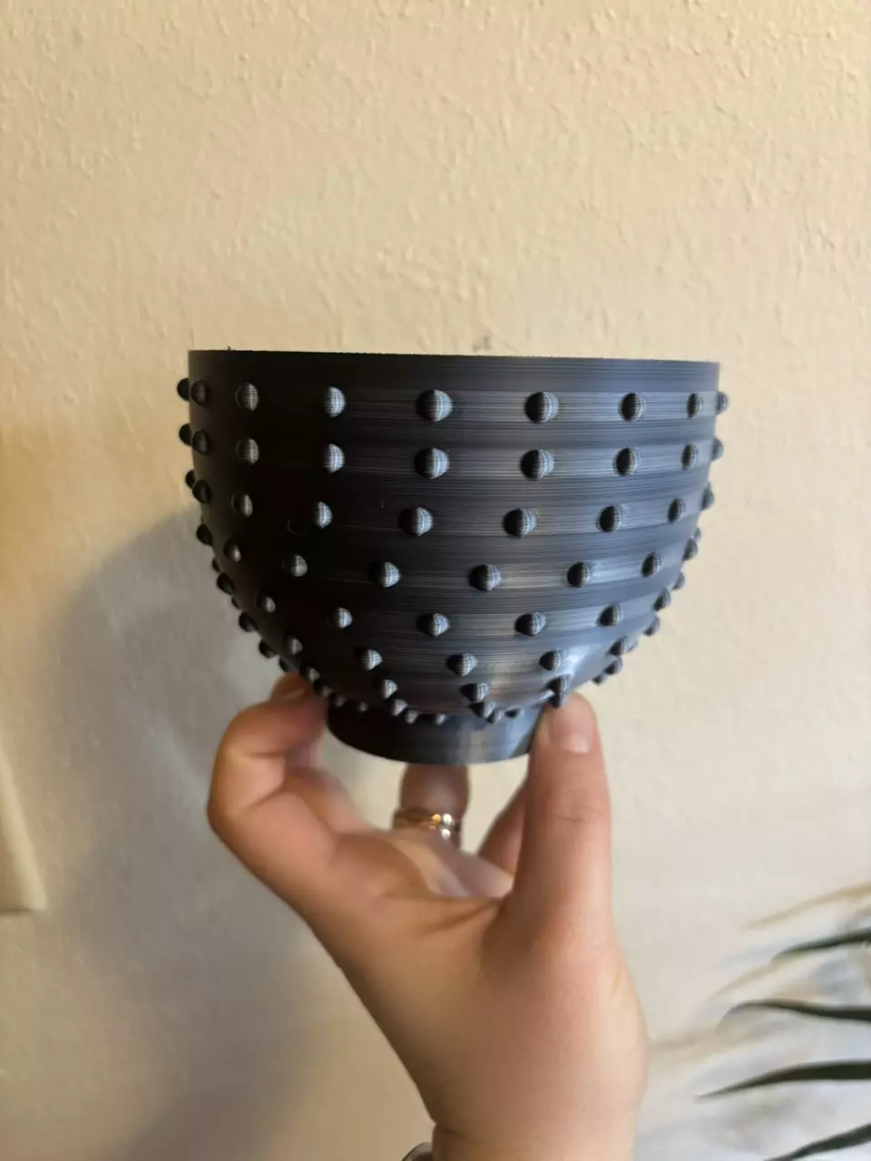 plant/4” Oreo Dual Color Hobnail Pot-1