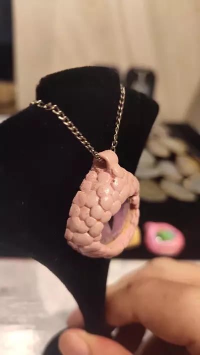 plant/Pink Reptile Eye necklace-2-thumbnail