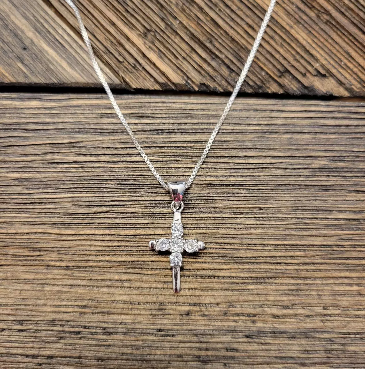 plant/CZ Cross necklace C4-0