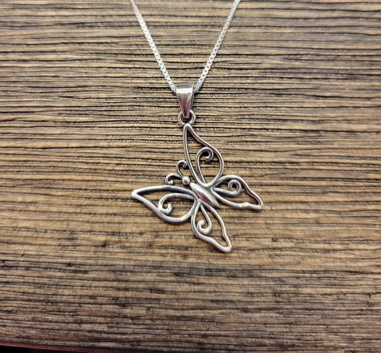 plant/Sterling Silver Butterfly necklace B6-0