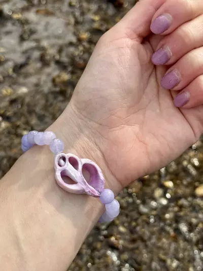 plant/Gold Coast Collection: ‘DELRAY’ Beach Lepidolite Stretch Bracelet | 8mm-3-thumbnail