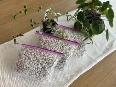 free_shipping/Mother Earth #3 perlite ADD ON ONLY-1-thumbnail