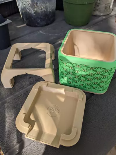 plant/3" square pot geometric-2-thumbnail