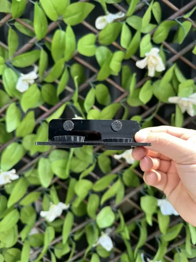 plant/Silicone Magnetic Feeder Ledges (silicone dish color will vary)-1-thumbnail