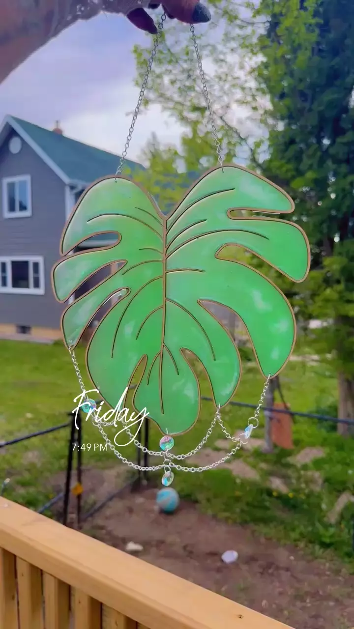 plant/Monstera suncatcher-1
