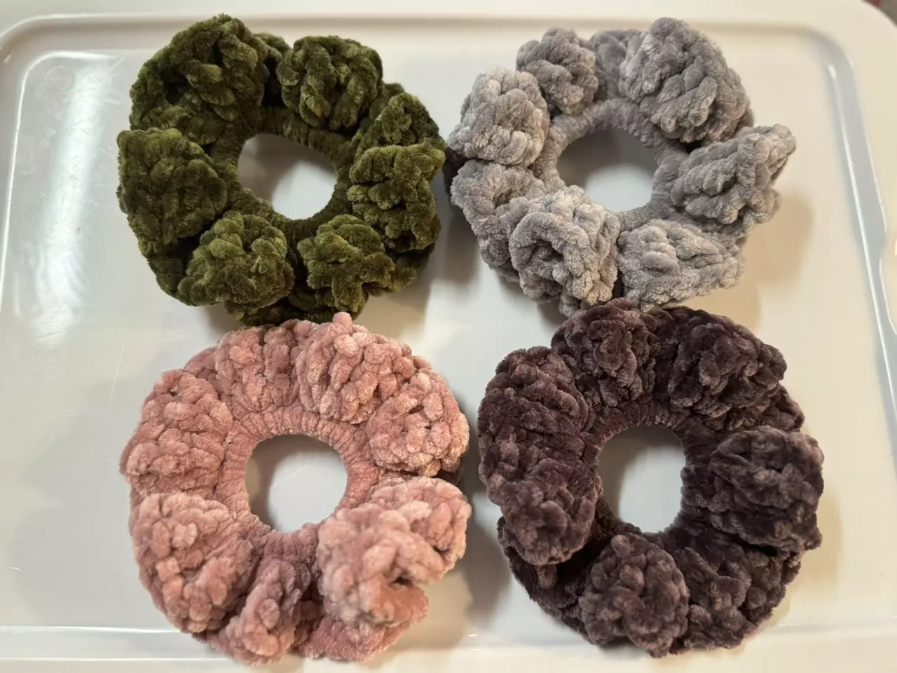 plant/Velvet hair scrunchies-0