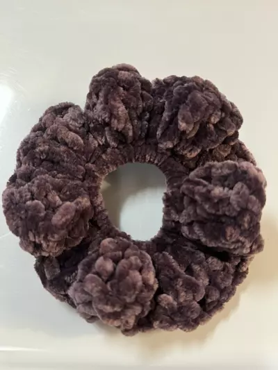 plant/Velvet hair scrunchies-1-thumbnail