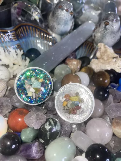 plant/Glitter resin crystal chip phone grips-2-thumbnail