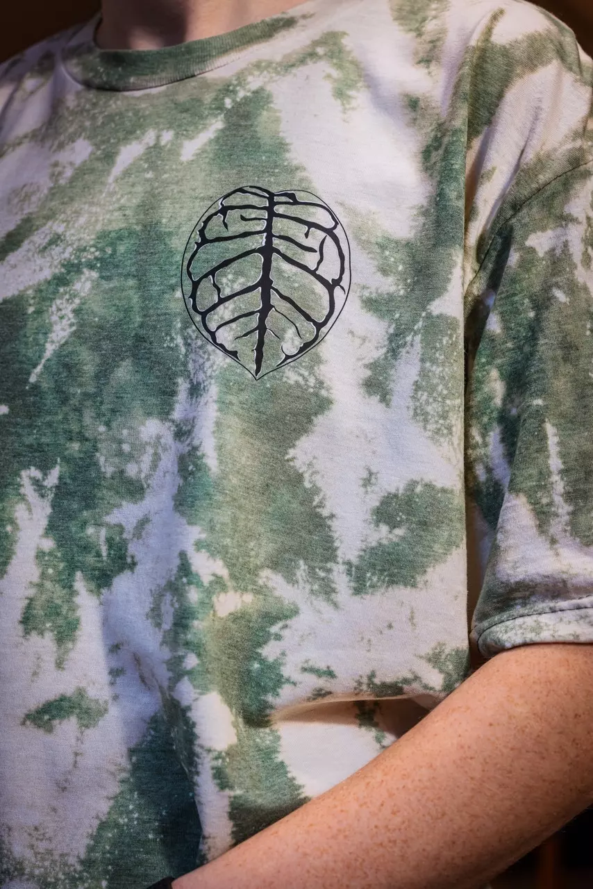 plant/Hoya Ghost Bleached T-Shirt-0