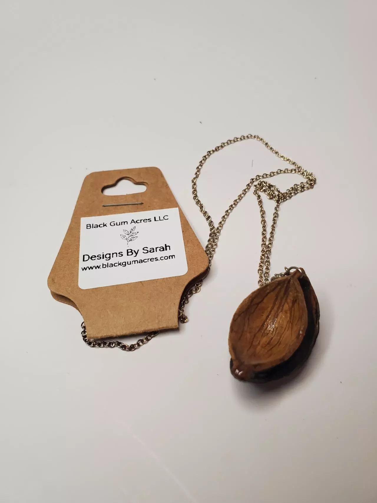 plant/Hickory Hull Necklace 16" Featuring Scoops-3