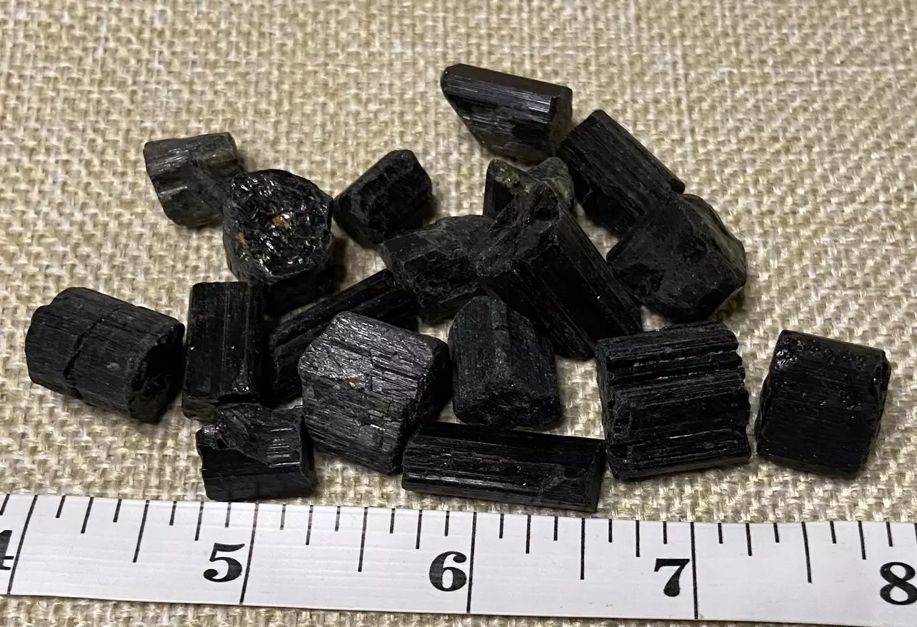 plant/Tourmaline Crystal Rough Cut (1)-1
