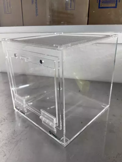 plant/8x8x8 Acrylic enclosure-2-thumbnail