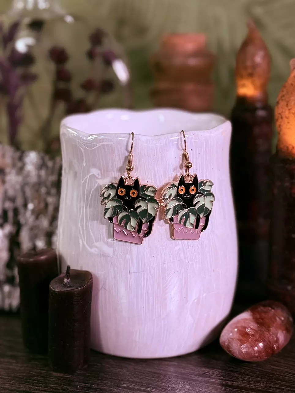 plant/$8 | Cat with Plant Earrings 8H-0