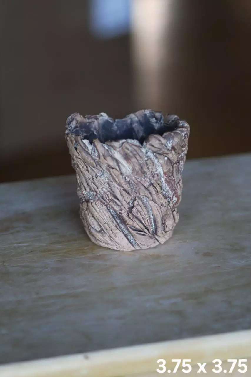 plant/Handmade ceramic pot with drainage-0