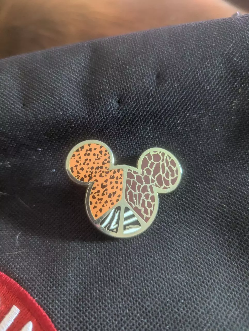 plant/Animal Print Mickey head pin-0