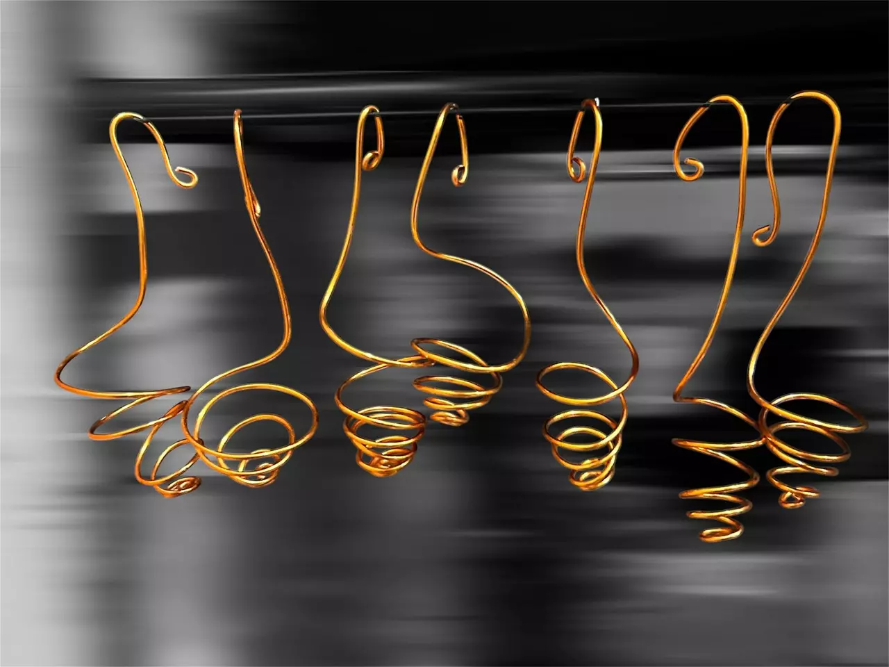 plant/Air plant hangers, displays for tillandsia air plants made wuth aluminum wire-0