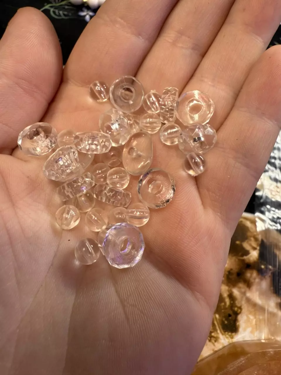 plant/Lot of clear beads-0
