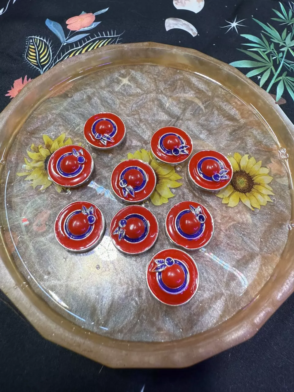plant/Red hat metal bead lot-0