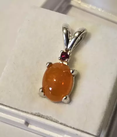 plant/Fire opal cab pendant w/anthill garnet accent.-0-thumbnail