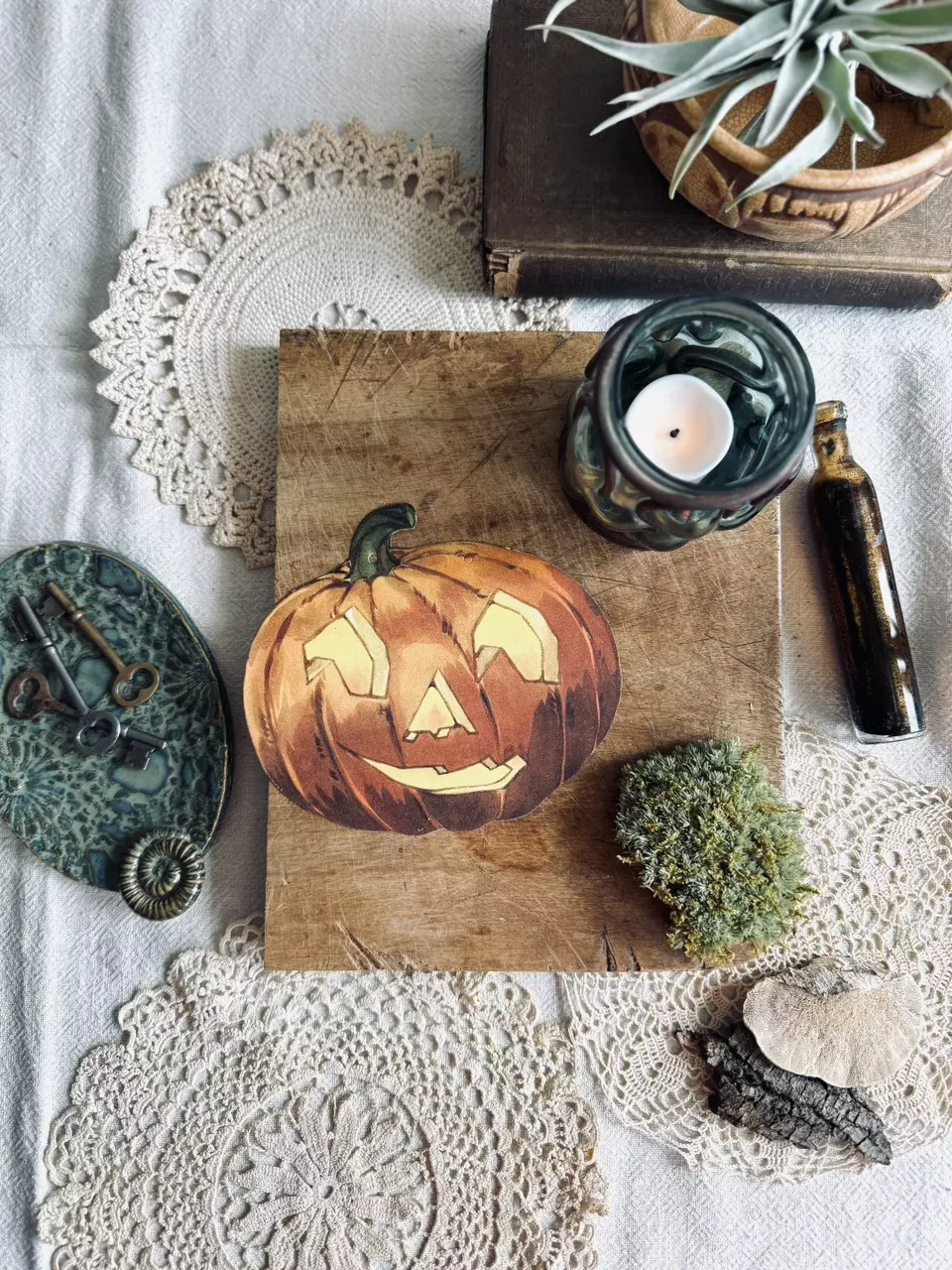 plant/Vintage Die Cut Pumpkins-0