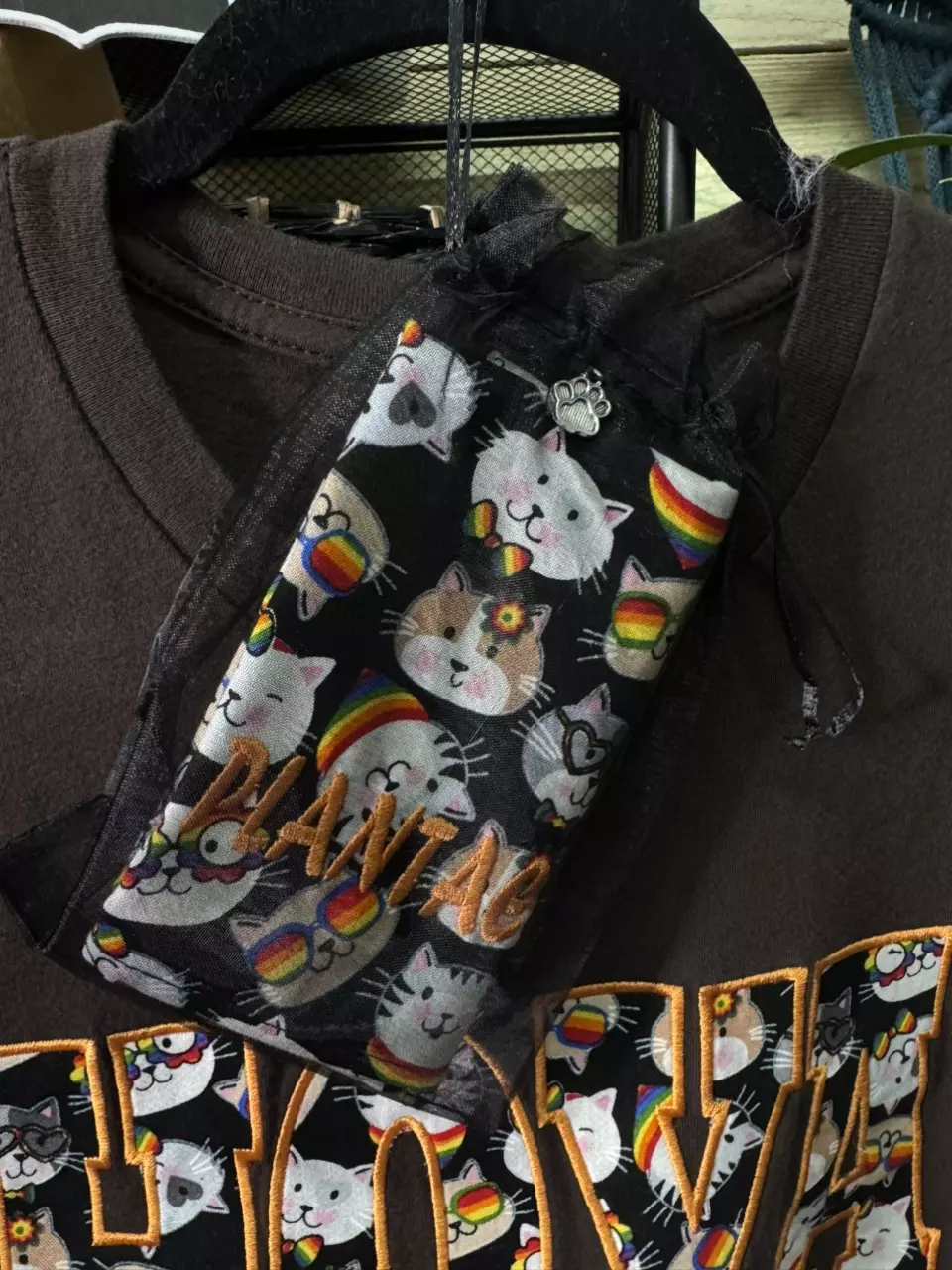 plant/Hoya & Cats Tshirt Brown with Bandana xl-2