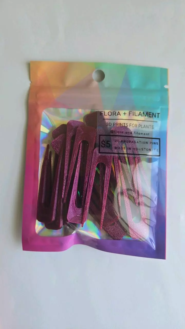plant/🧛🏼🩸20 pack of prop pins- Vampire Blood🧛🏼🩸-0
