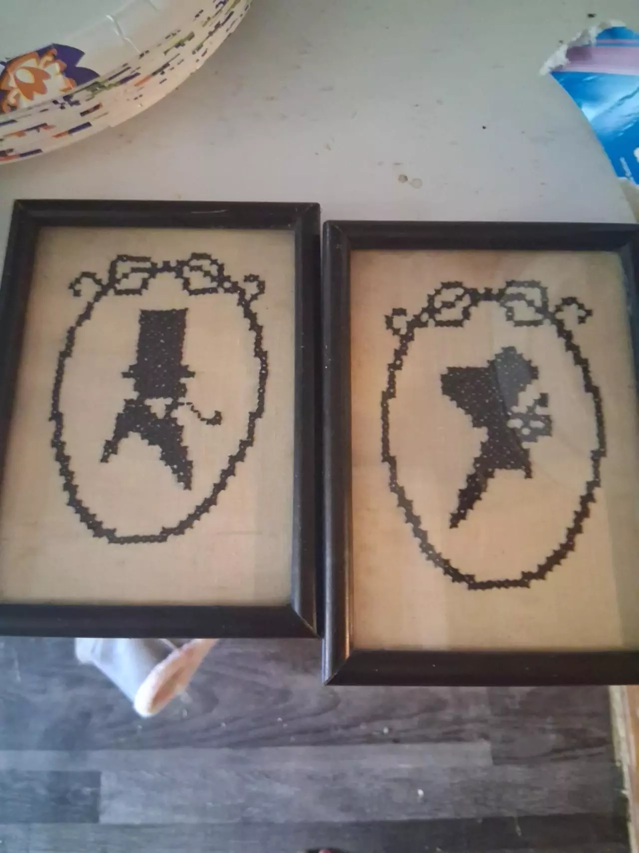 plant/Antique cross stitch of Abe Lincoln and Mary Todd-0