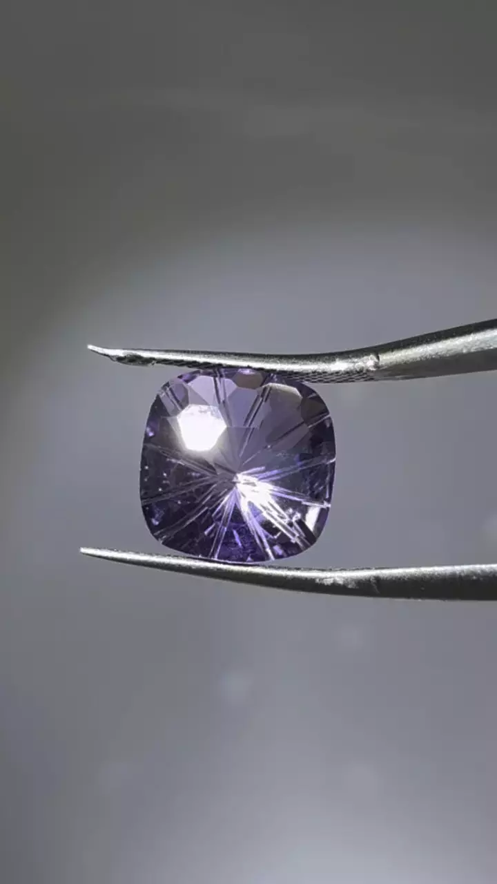 plant/Fantasy Cut Amethyst Brazil 4.26 ct-0