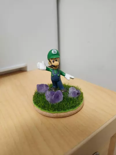 plant/Luigi in amethyst garden-0-thumbnail