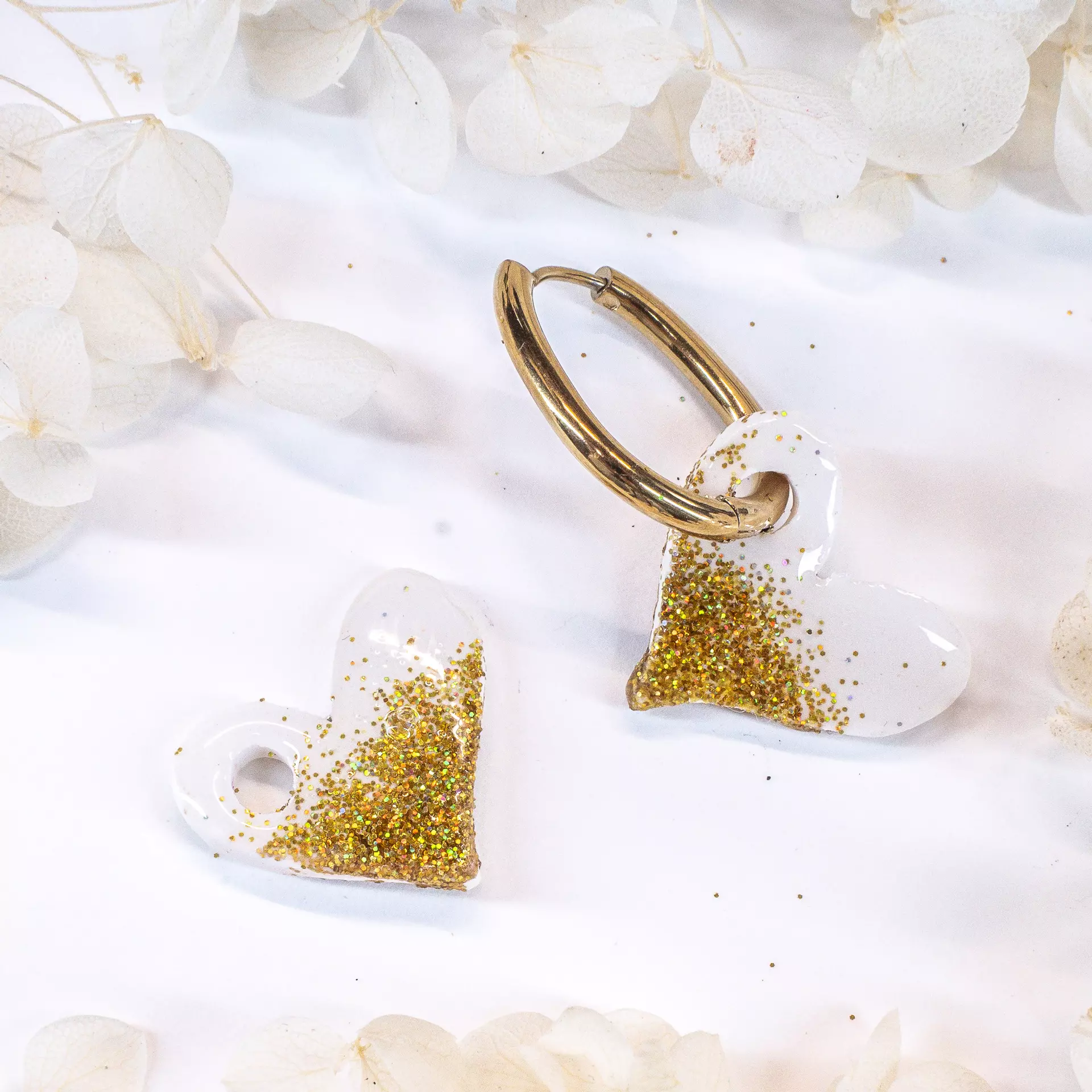 plant/Heart Charms - White with Gold Glitter-0
