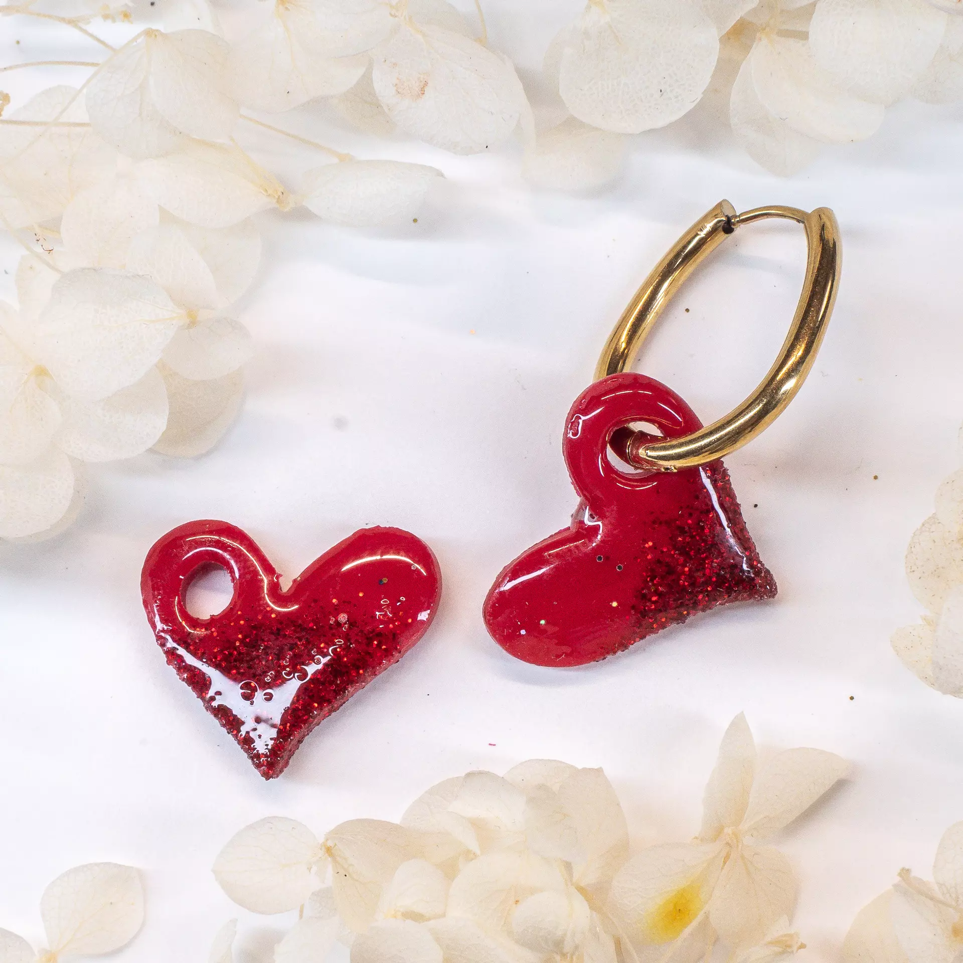 plant/Heart Charms - Red with Red Glitter-0