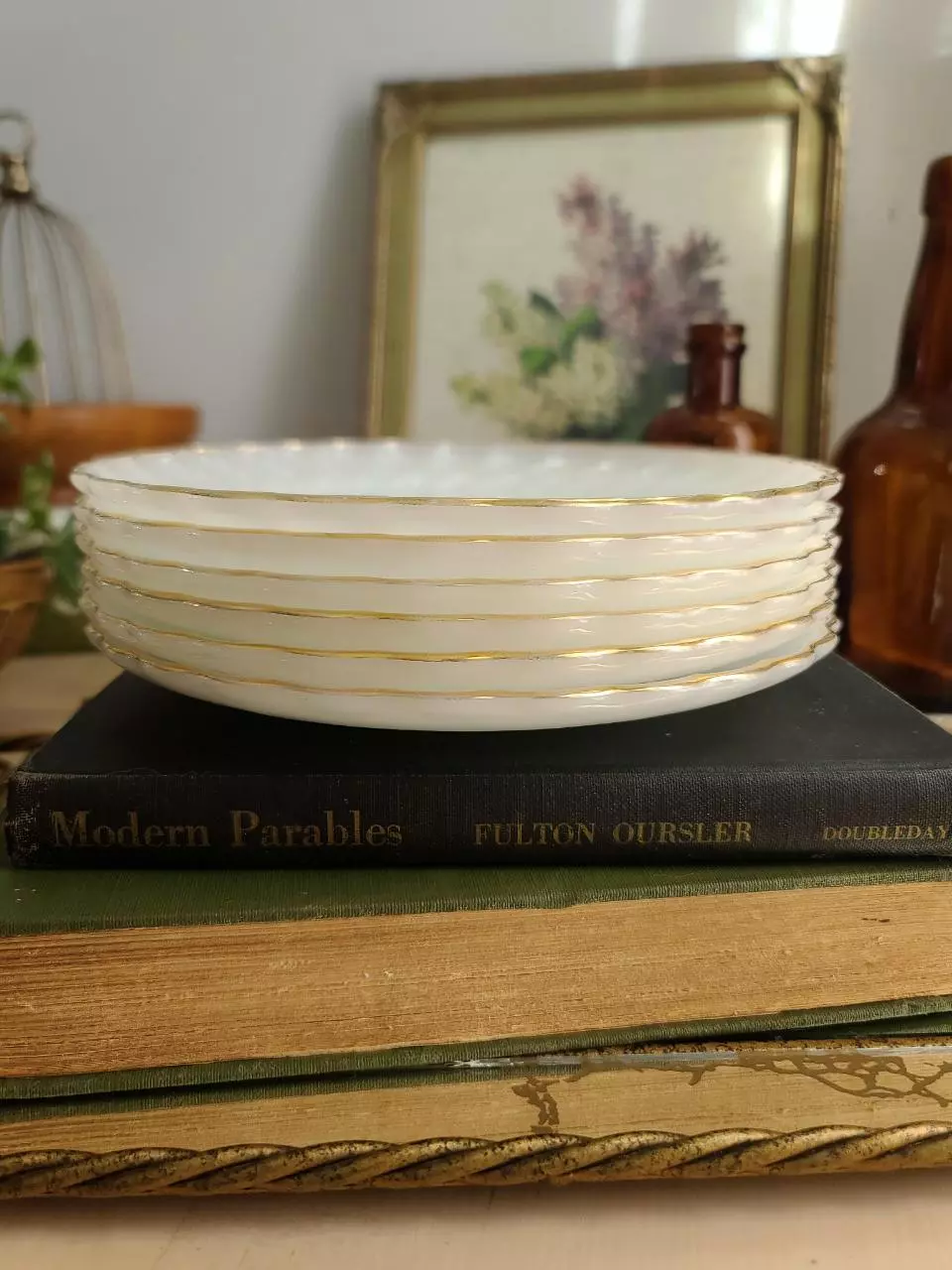 plant/Vintage Anchor Hocking Fire King Milk Glass Dish-0