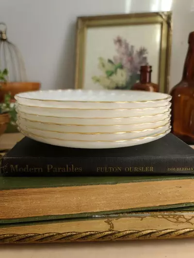 plant/Vintage Anchor Hocking Fire King Milk Glass Dish-0-thumbnail