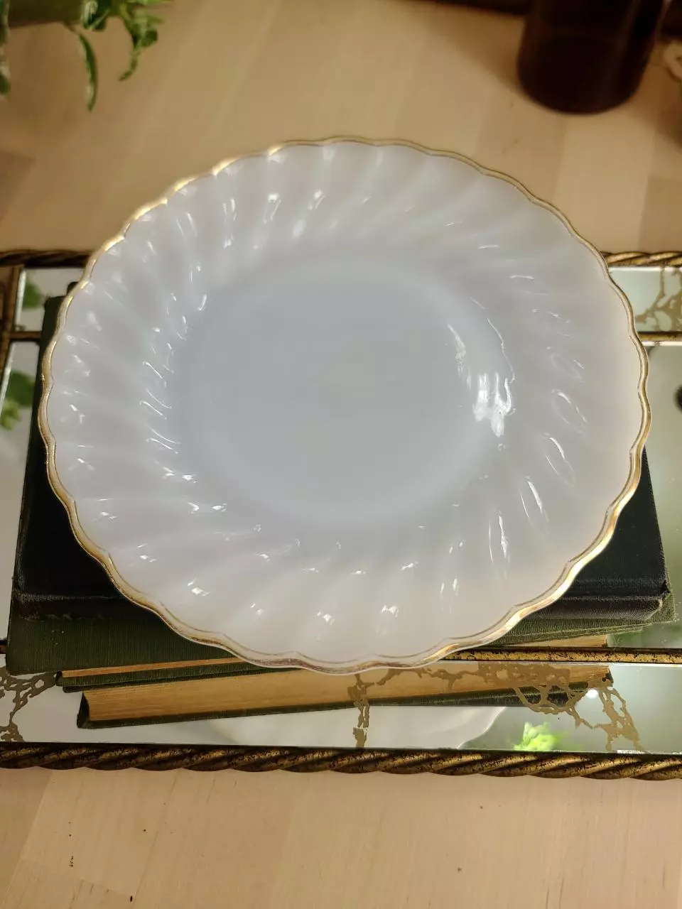 plant/Vintage Anchor Hocking Fire King Milk Glass Dish-1