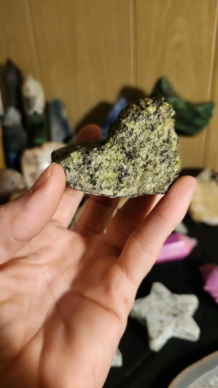 plant/🔮 Raw Peridote Specimen 🔮-1