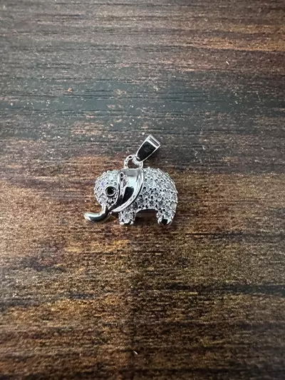 plant/3/4 inch elephant pendant-0-thumbnail