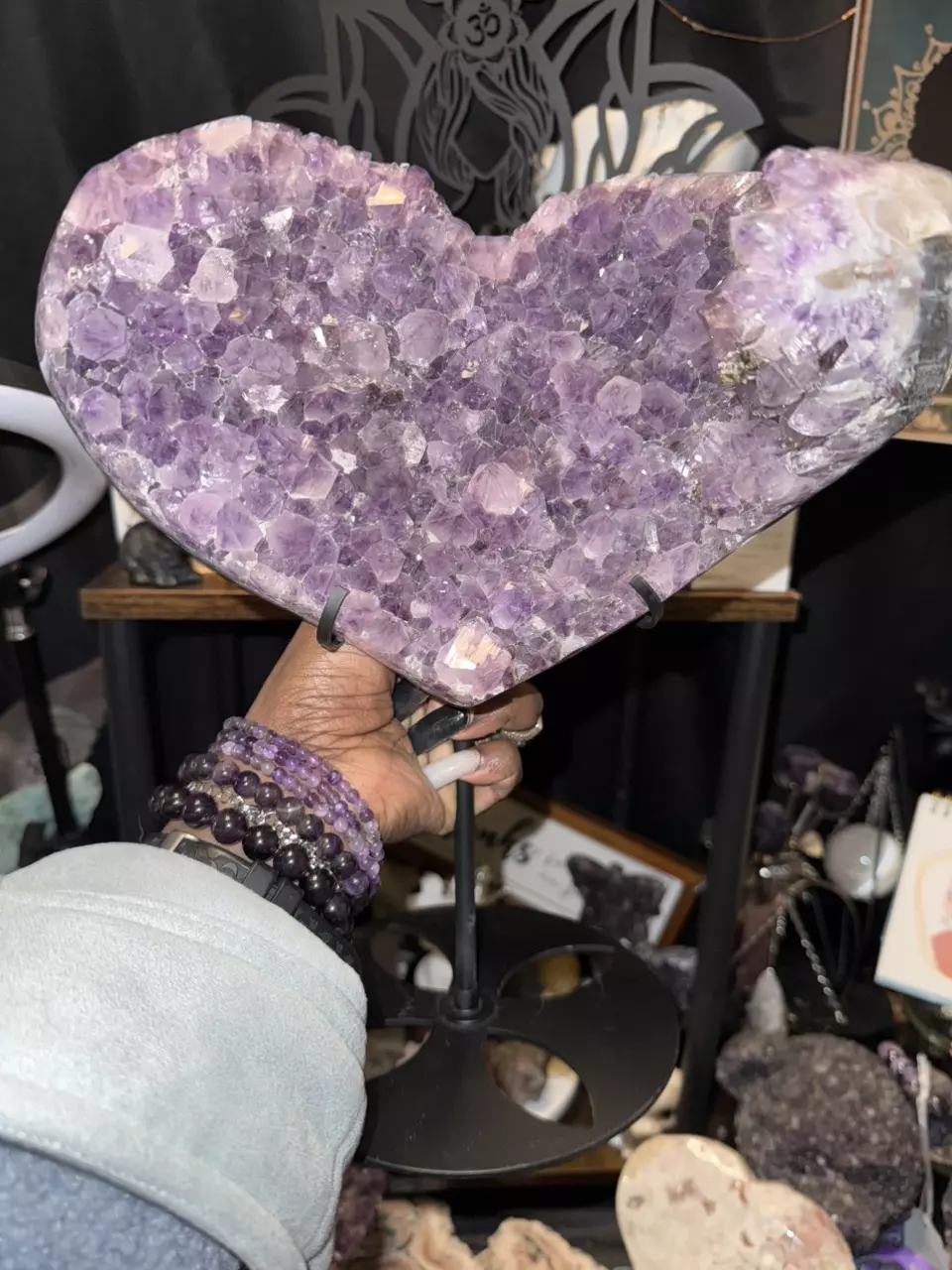 plant/Amethyst Heart Carving on custom stand-0