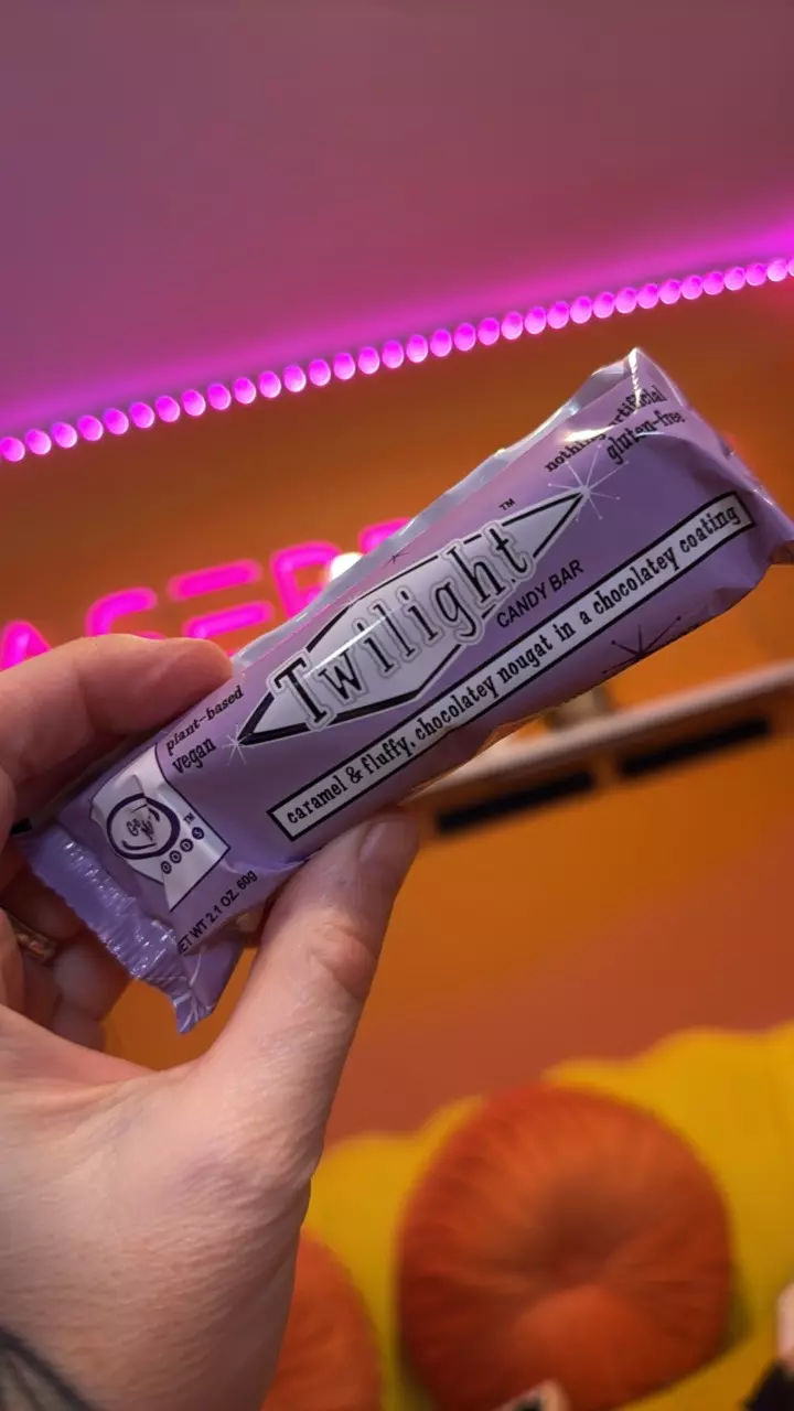 plant/Twilight vegan candy bar-0