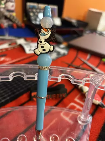 plant/Olaf pen-0-thumbnail