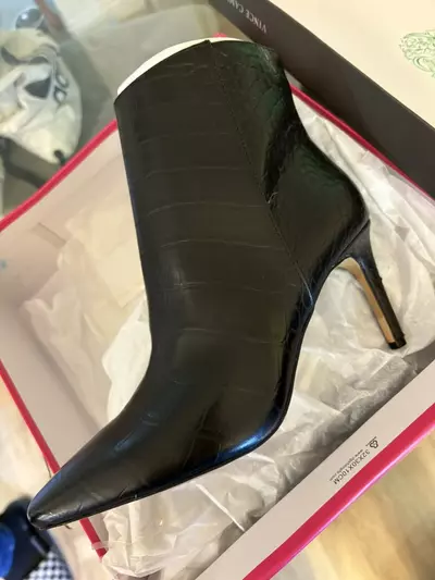 plant/Vince camuto new in the box sz 8/8.5-0-thumbnail