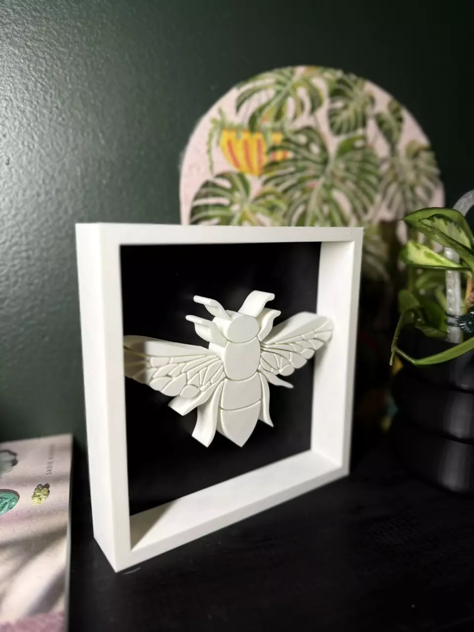 plant/Honey Bee Shadowbox | 3d printed-3