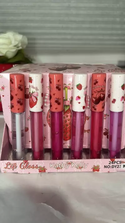 plant/Lip gloss cherry and strawberry bundle of 6-0-thumbnail