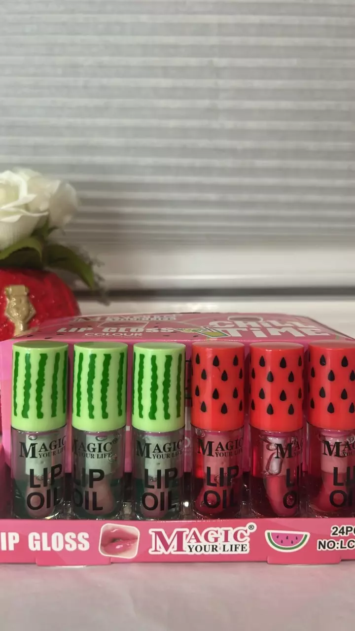 plant/Lip oil waterproof bundle of 6-0