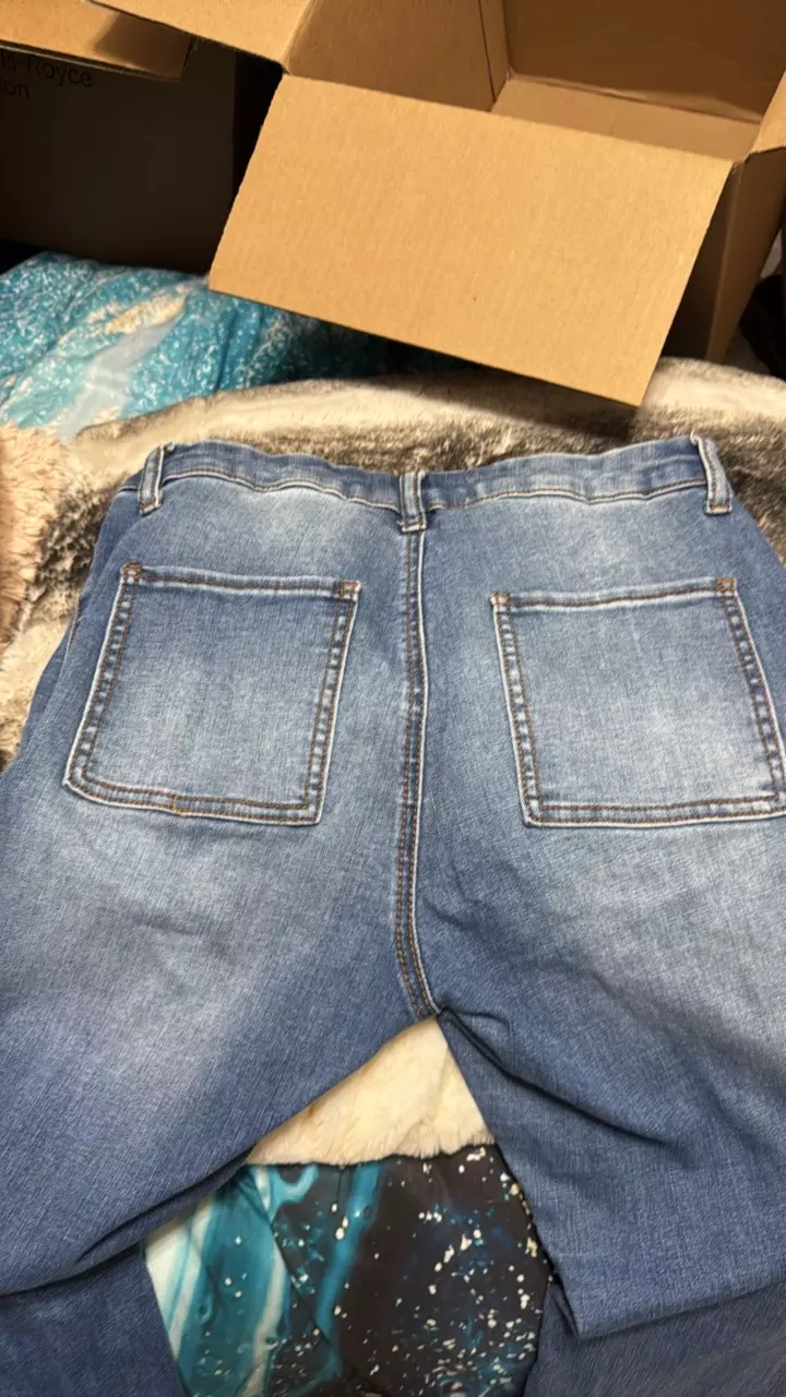 plant/Women preloved monkey ride jeans size 11/30.-2