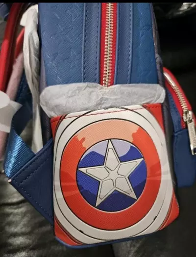 plant/NWT - Loungefly Backpack Captain America Brave New World-1-thumbnail