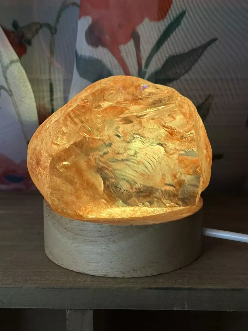 plant/$40 | Golden Healer Window Quartz (light stand not included)-1