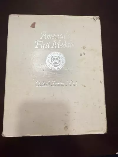 plant/America's First Medals, Battles of the American Revolution, 1973, Pewter-4-thumbnail