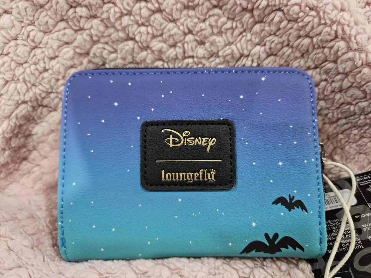 plant/NWT - Stitch GITD Loungefly Wallet-1