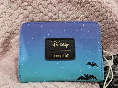 plant/NWT - Stitch GITD Loungefly Wallet-1-thumbnail