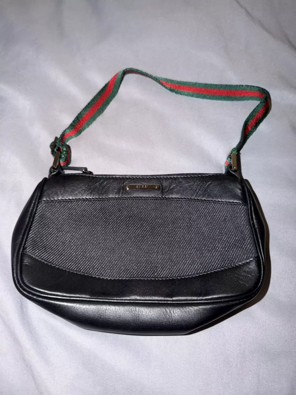 plant/Gucci small black clutch / purse-0